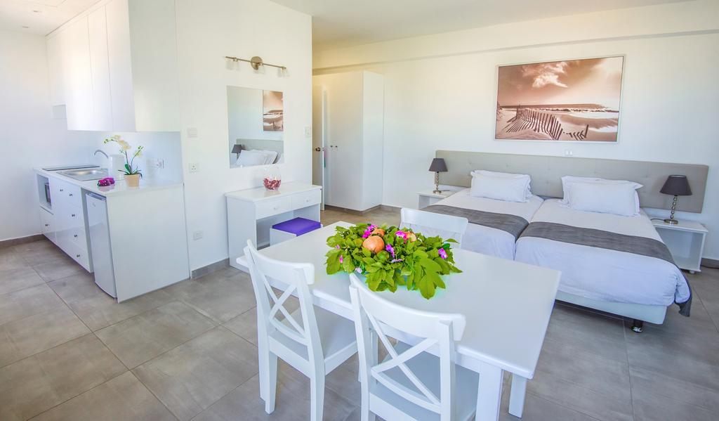 Alva Hotel Apartments Protaras Ngoại thất bức ảnh