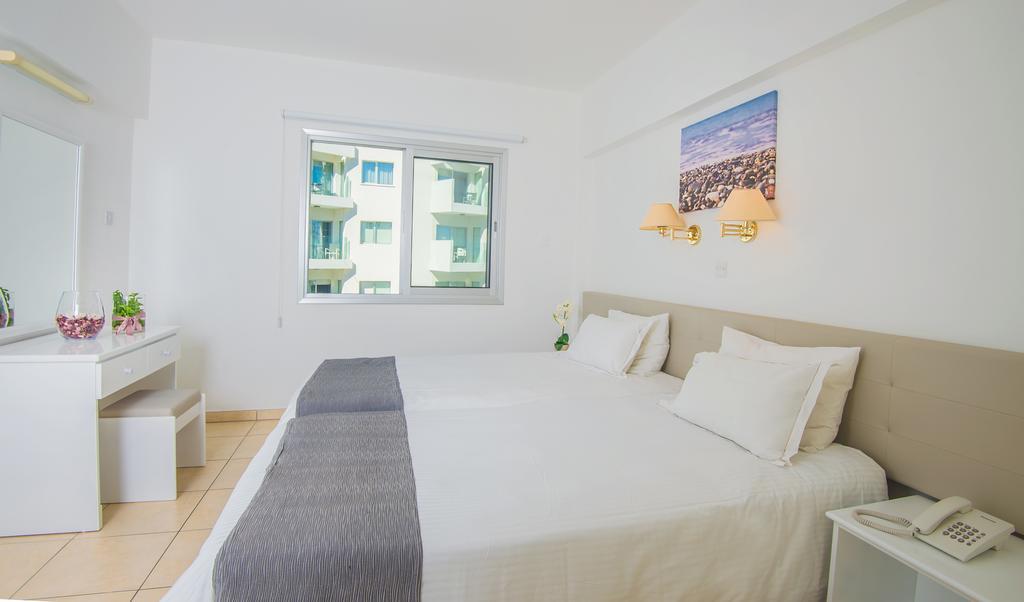 Alva Hotel Apartments Protaras Ngoại thất bức ảnh