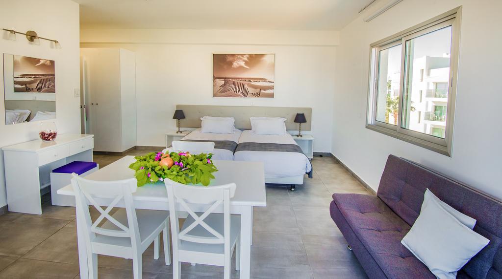 Alva Hotel Apartments Protaras Ngoại thất bức ảnh